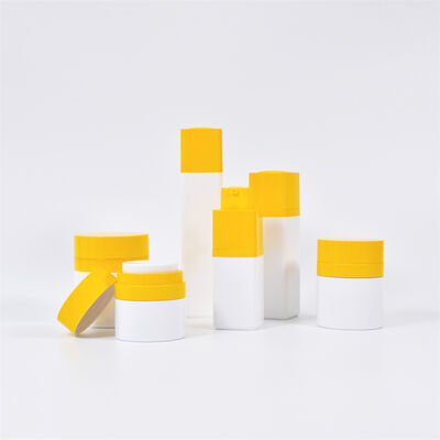 किनपैक क्लासी 15ml 30ml 50ml स्किनकेयर उत्पाद सेट स्क्वायर एयरलेस बोतल रोटरी हेड पीपी पंप स्प्रेयर सीलिंग कॉस्मेटिक पैकेजिंग