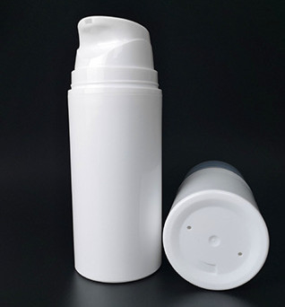 बेलनाकार वायुहीन पंप की बोतलें सफेद पीपी प्लास्टिक सामग्री 80ML 100ML 150Ml